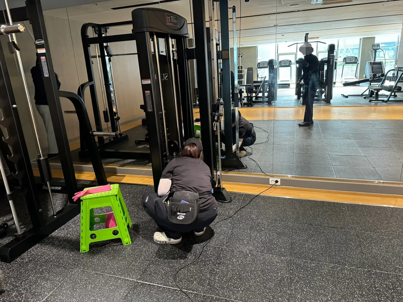 내일동 헬스장청소 시공 현장 — 머신존 정리