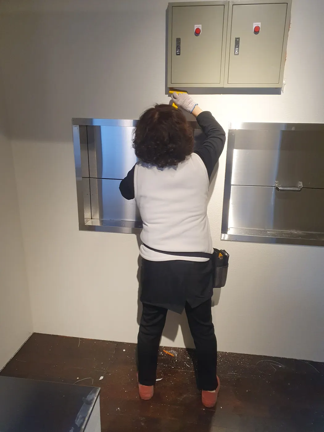 세정 진행 — 통영시 식당청소 현장
