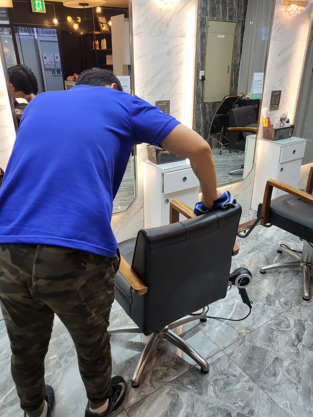세정 진행 — 다방동 미용실청소 현장