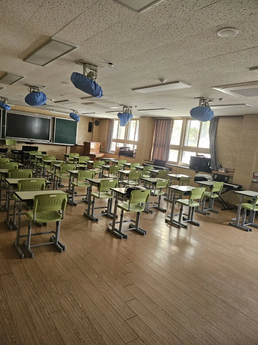 창원 마산회원구 학교청소 시공 현장 — 교실 마감