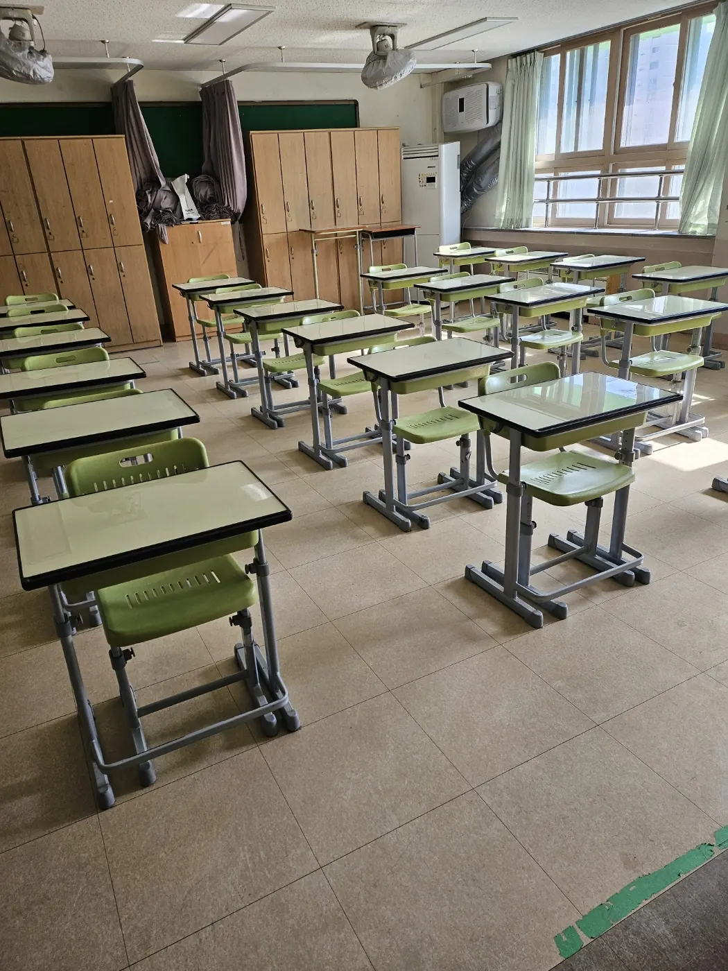 하남읍 학교청소 시공 현장 — 교실 정리