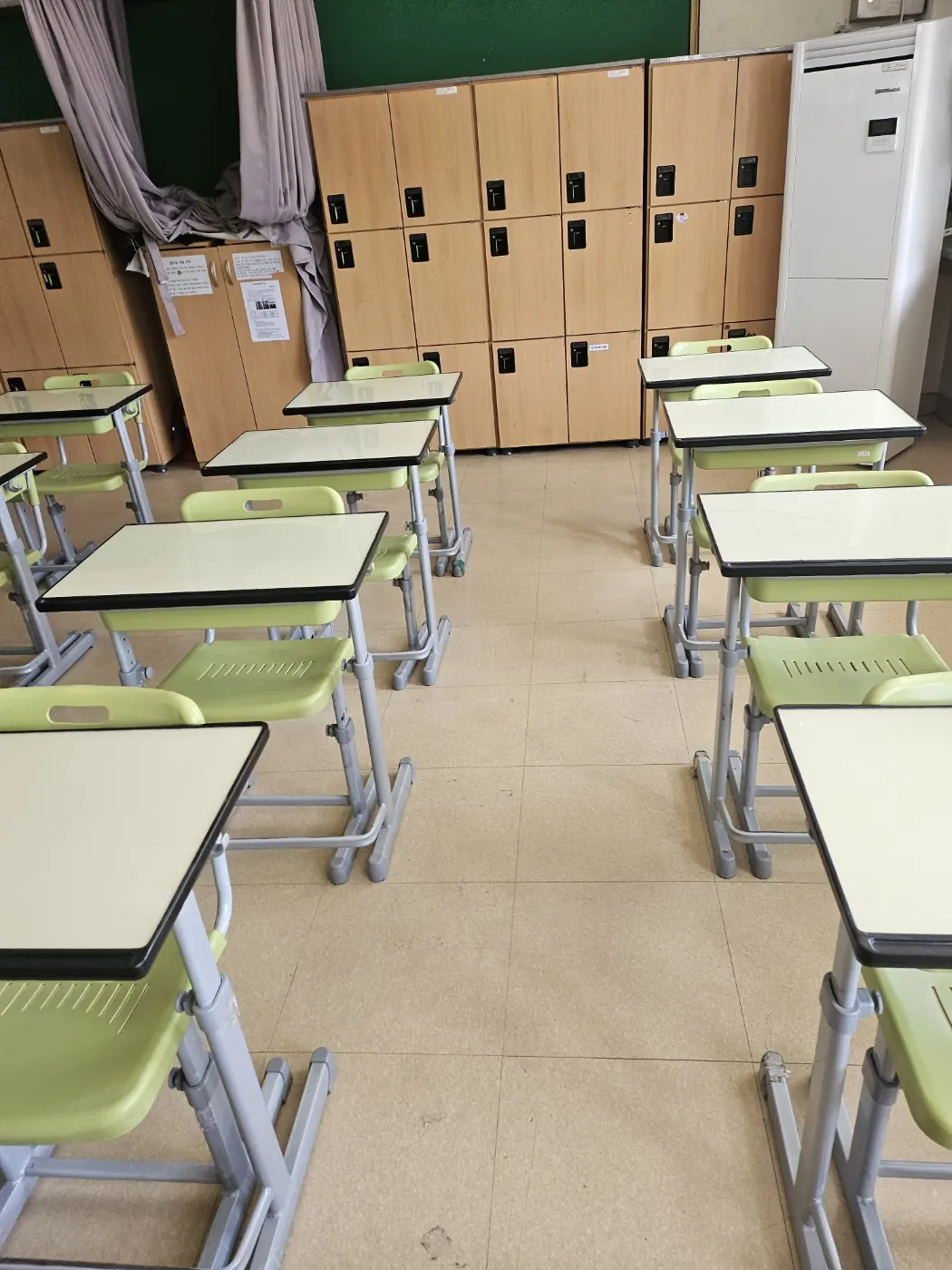 산외면 학교청소 시공 현장 — 교실 마감