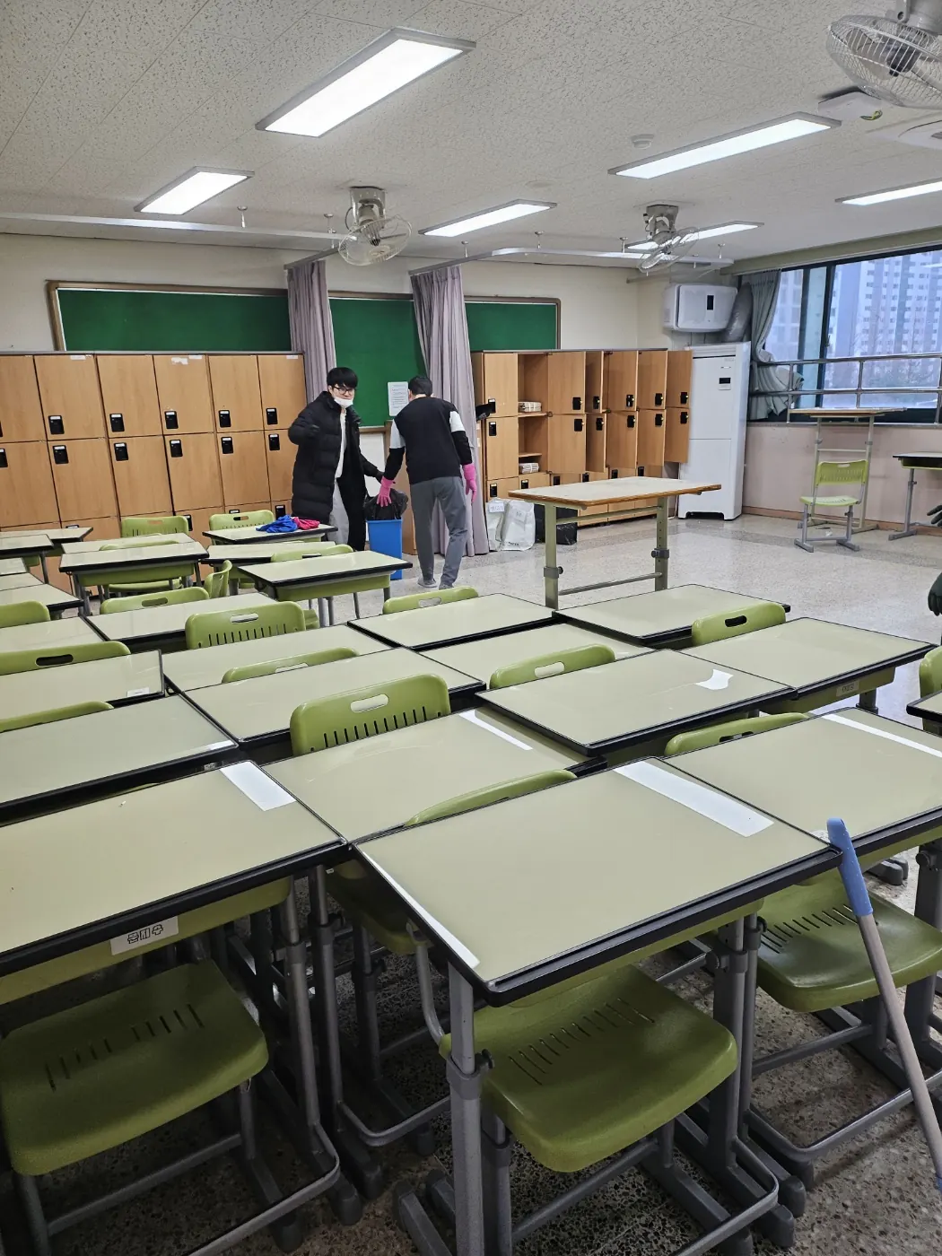 창원 의창구 학교청소 시공 현장 — 교실 마감