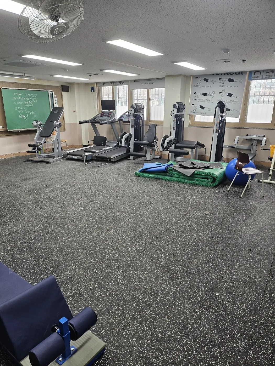 특별실 작업 — 통영시 학교청소 현장